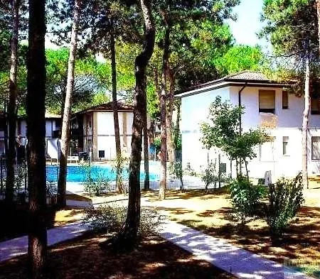 Holiday home Mit 2 Schwimmbaedern *