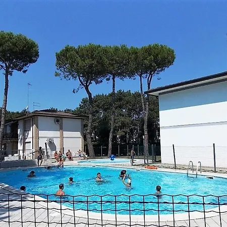 Holiday home Mit 2 Schwimmbaedern Bibione