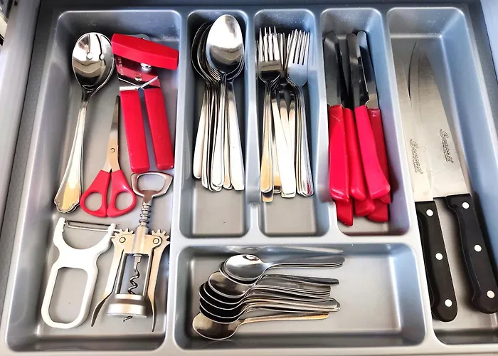 Mit 2 Schwimmbaedern * 比比翁