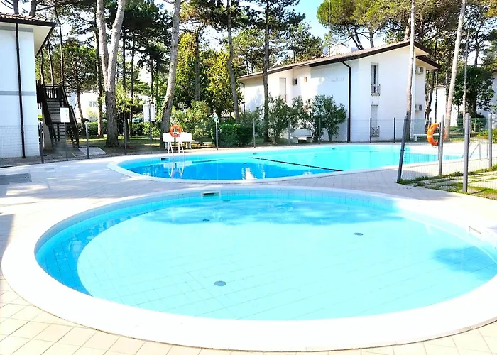 Casa vacanze Mit 2 Schwimmbaedern Bibione